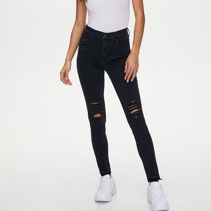 Levi 710 perfect condition black, distressed, distressed hem